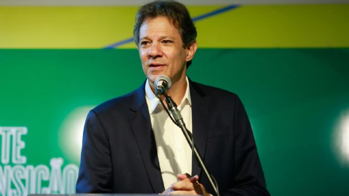 El ministro de economía de Brasil llamó a debatir reformas para calmar los mercados
