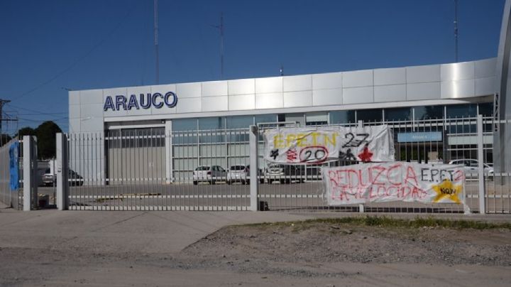 Estudiantes de la EPET 27 no pueden cruzar la ruta 22 para llegar a la escuela