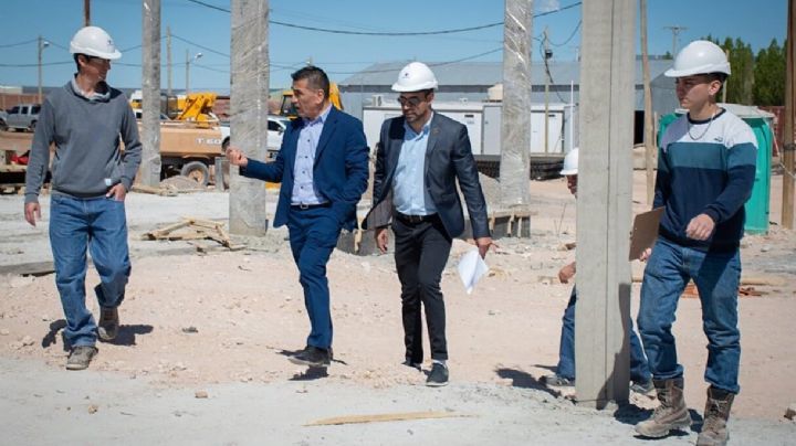 Rioseco destacó la construcción de la nueva escuela técnica orientada a la industria petrolera