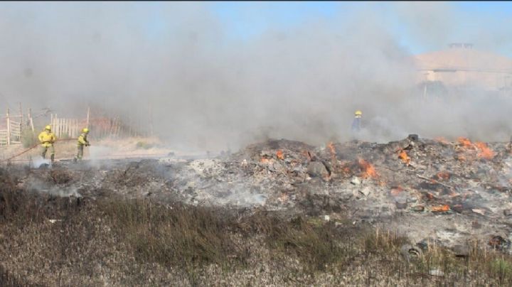 Una quema de basura derivó en un incendio de pastizales en Centenario
