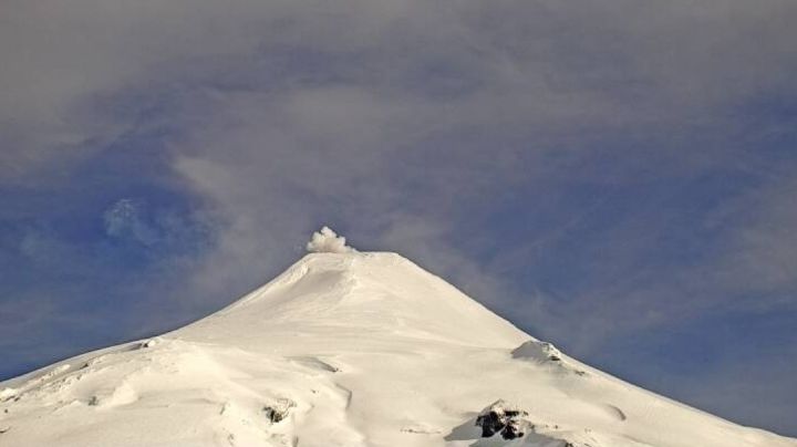 Volcán Villarrica: se renovó el alerta naranja y no se descartan flujos de lava