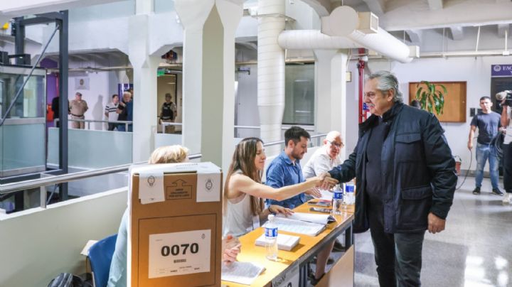 Alberto Fernández fue a votar y remarcó que “hoy es un día muy importante”