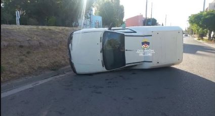 Alcoholemia positiva para el conductor del utilitario que volcó el sábado en Neuquén