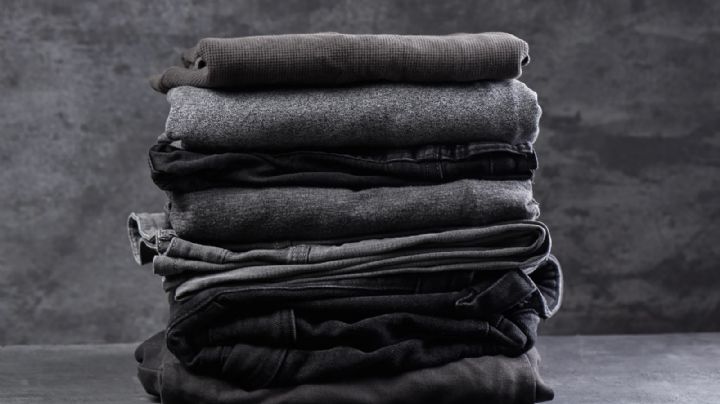 Con 2 ingredientes: devolvele el color a tu ropa negra gastada con este sencillo y efectivo truco