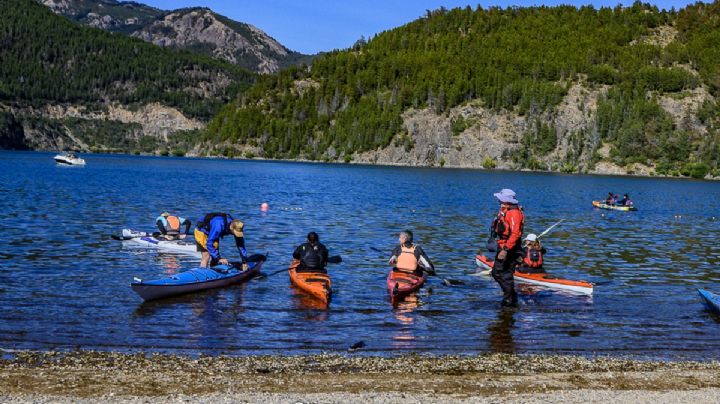 Se realizó el primer curso de kayak de travesía sobre las aguas del Lago Lácar