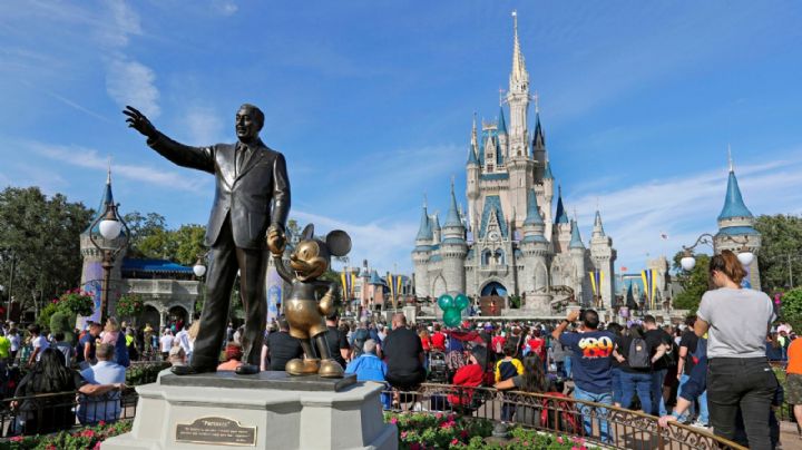 El gobernador de Florida le quitó el estatus especial a Disney Orlando