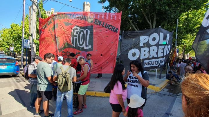 Organizaciones sociales reclamaron el pago de los programas provinciales a más de 16 mil familias