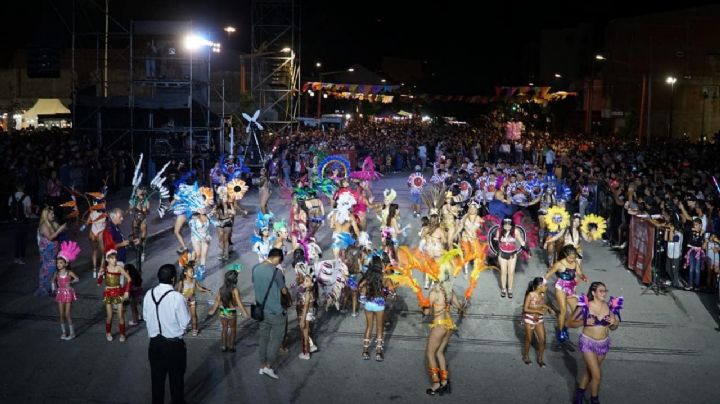 Zapala vivirá una segunda noche movida y nostálgica en el gran Corso de Carnaval