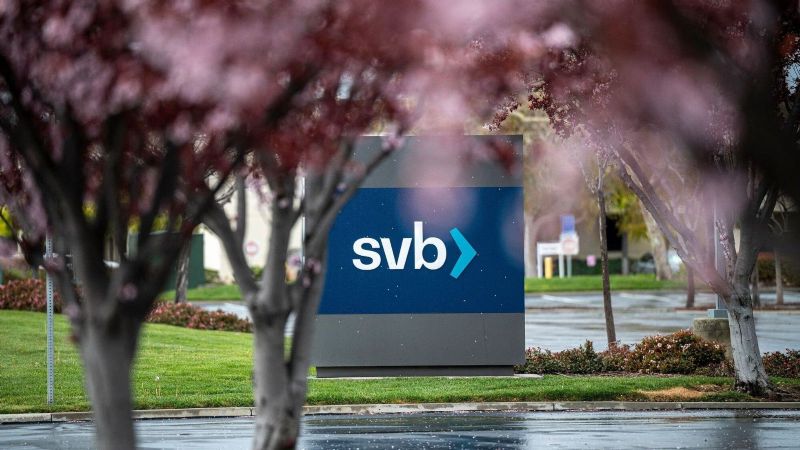 Tras el colapso de Silicon Valley Bank el miedo a una crisis bancaria llegó a Europa