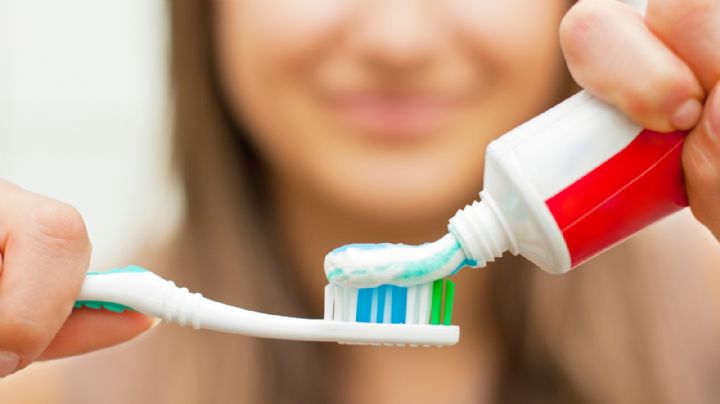 Remedio casero para usar la pasta de dientes en la limpieza del hogar
