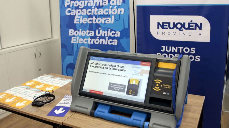 Continúan las capacitaciones sobre las máquinas de votación con Boleta Única Electrónica