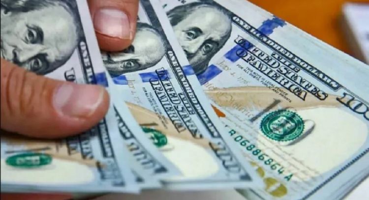 Dólar: las nuevas restricciones que planea imponer el Banco Central en provincias y municipios