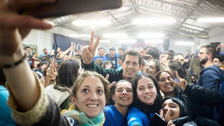 Parrilli dio su respaldo a la eventual candidatura presidencial de “Wado” De Pedro