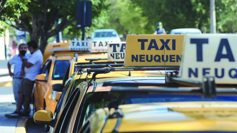 Dueños de taxis amenazaron con sitiar la ciudad