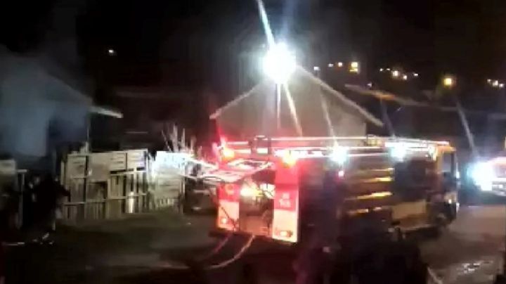 Esta madrugada se incendió una vivienda en San Martín de los Andes
