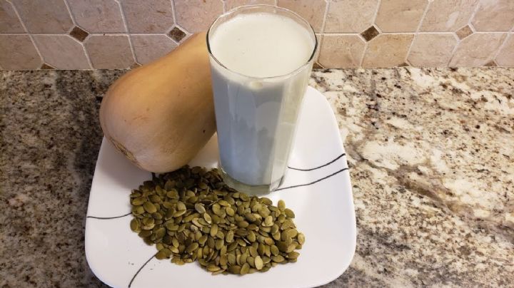No tires las semillas de calabaza y prepará esta bebida nutritiva, igual que la leche de almendras