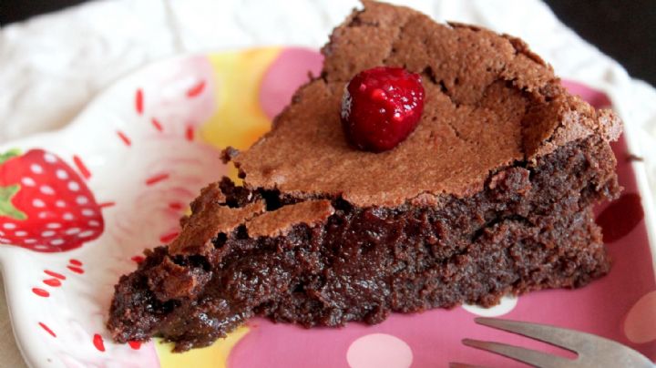 Torta de chocolate sin harina y sin manteca: con 3 ingredientes, la receta perfecta para ese antojo