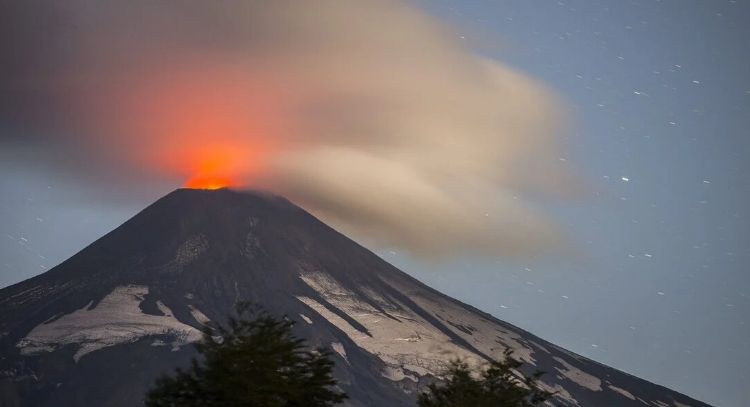 Aseguran que Junín y San Martín no tendrán cenizas si el volcán Villarrica entra en erupción
