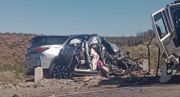Dos exfuncionarios neuquinos murieron en un choque en la ruta 237