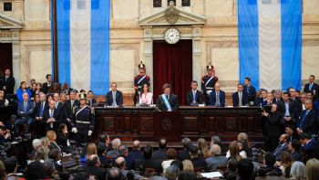 Aplausos e indignación de los políticos de Neuquén por el discurso de Javier Milei
